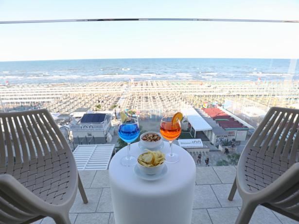 hoteldanielsriccione en offer-early-july-in-hotel-with-panoramic-sea-view-in-riccione 014