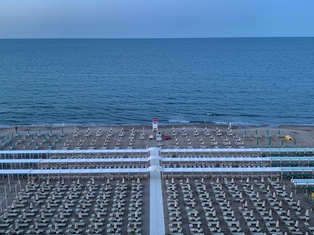 hoteldanielsriccione en offer-in-june-in-riccione-3-star-superior-hotel-with-sea-view 011